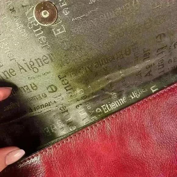 Vintage Etienne Aigner purse - Picture 5 of 13